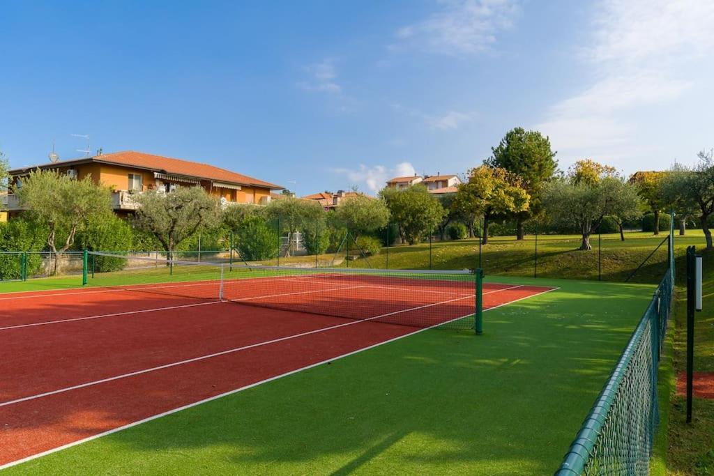 Tennis / Pool / Barbecue บาร์โดลิโน ภายนอก รูปภาพ